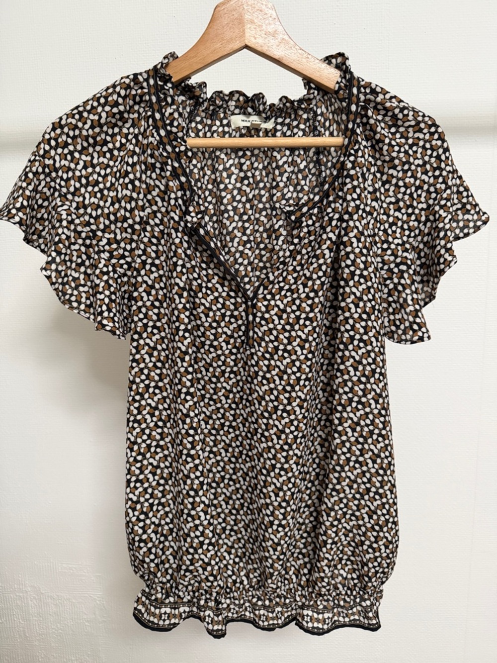 Max Studio Black, Brown & White Printed Flutter-Sleeve Blouse